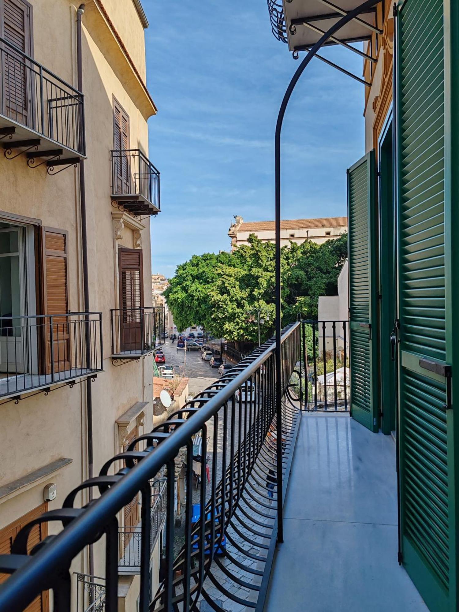 Lily Apartments Palermo Dış mekan fotoğraf
